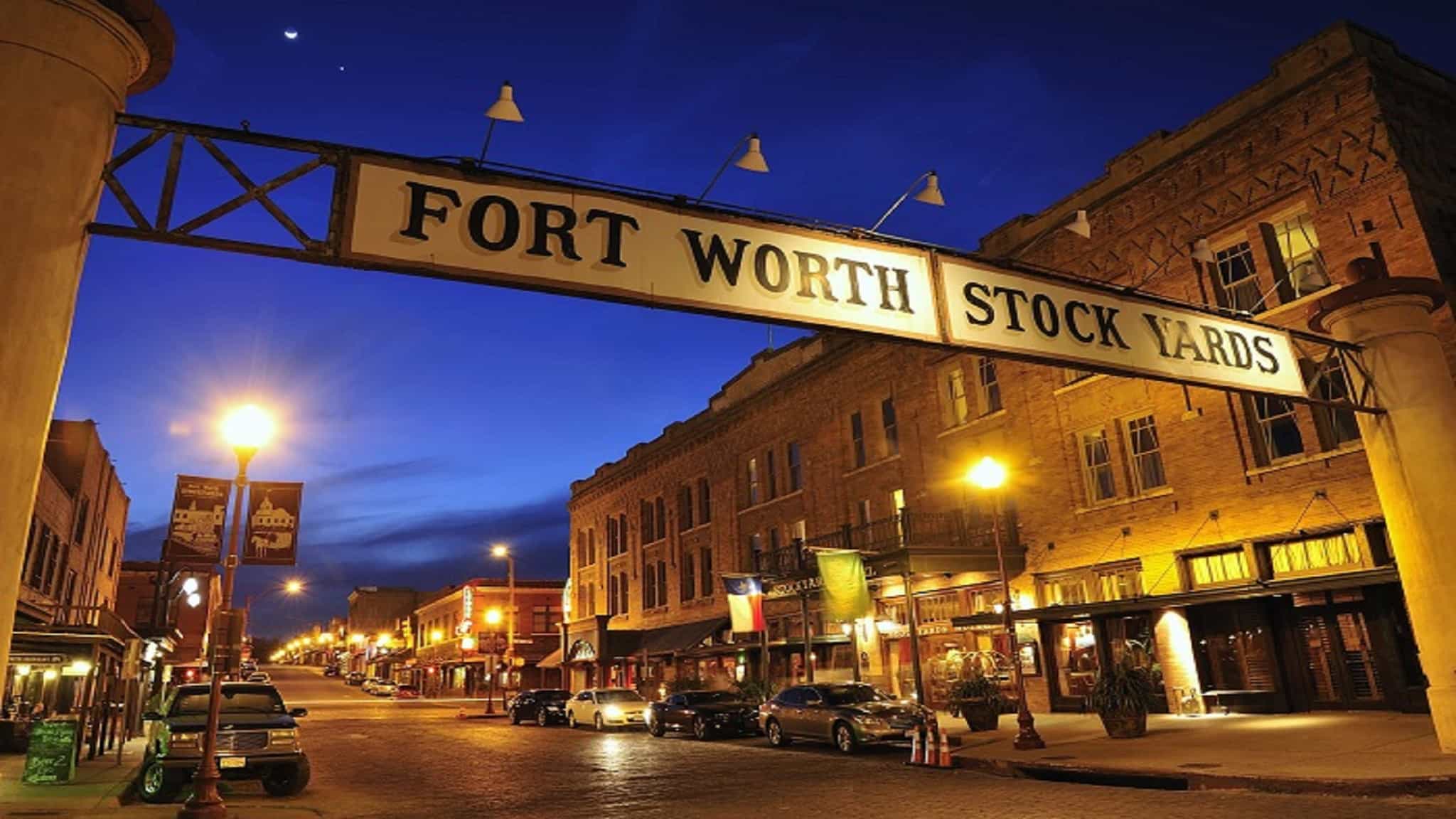 Role of Custom Exterior Signs in Business in Fort Worth TX